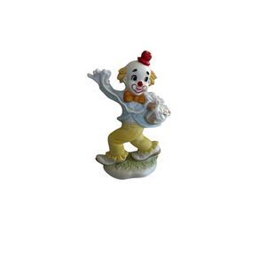 Vintage Giftcraft porcelain clown figurine
